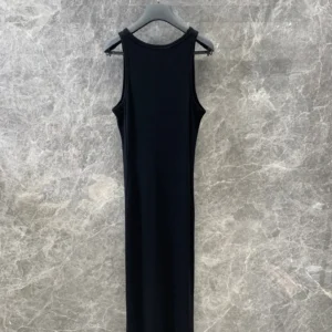 2025 mid-length vest dress fashionable and simple solid color